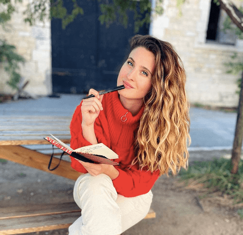 Agathe Sorlet se présente : Plan Coeur sur son histoire. - La Belle Mèche