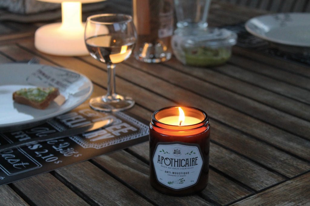 Zoom sur notre bougie Anti-moustique, aux huiles essentielles - La Belle Mèche